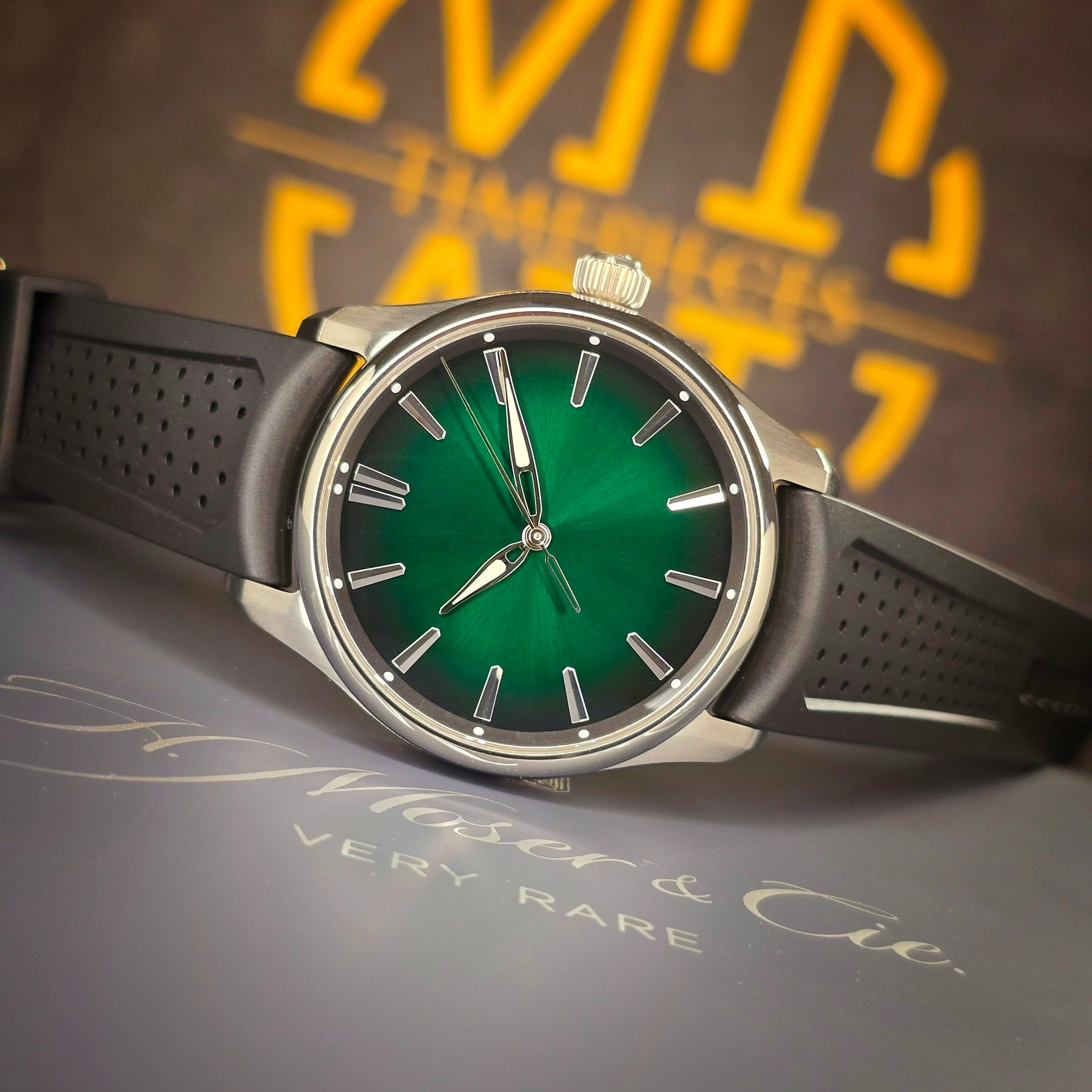 H. Moser & Cie Pioneer Center Seconds Cosmic Green 3201-1201 dial
