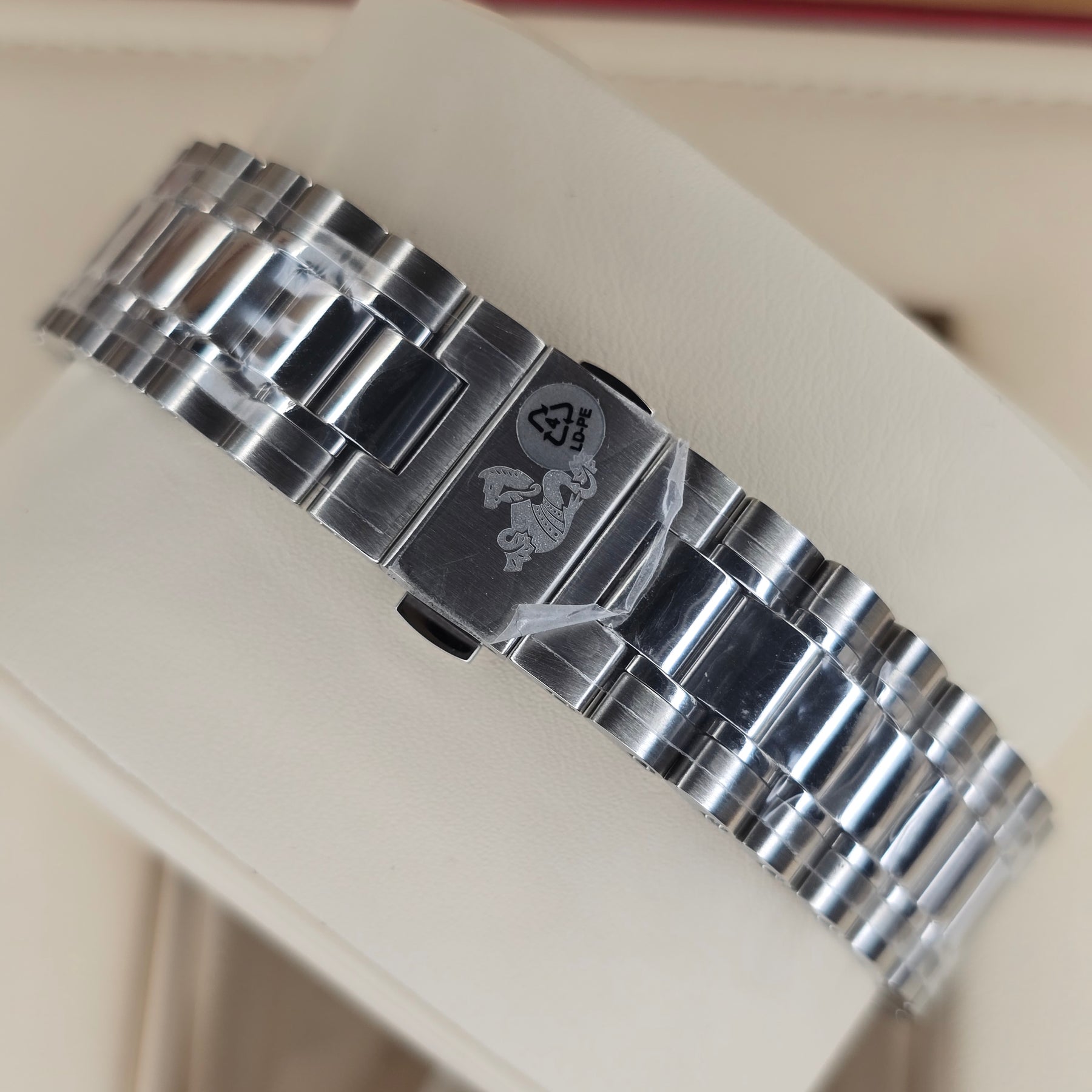 Omega Speedmaster Reduced 324.30.38.50.01.001  clasp