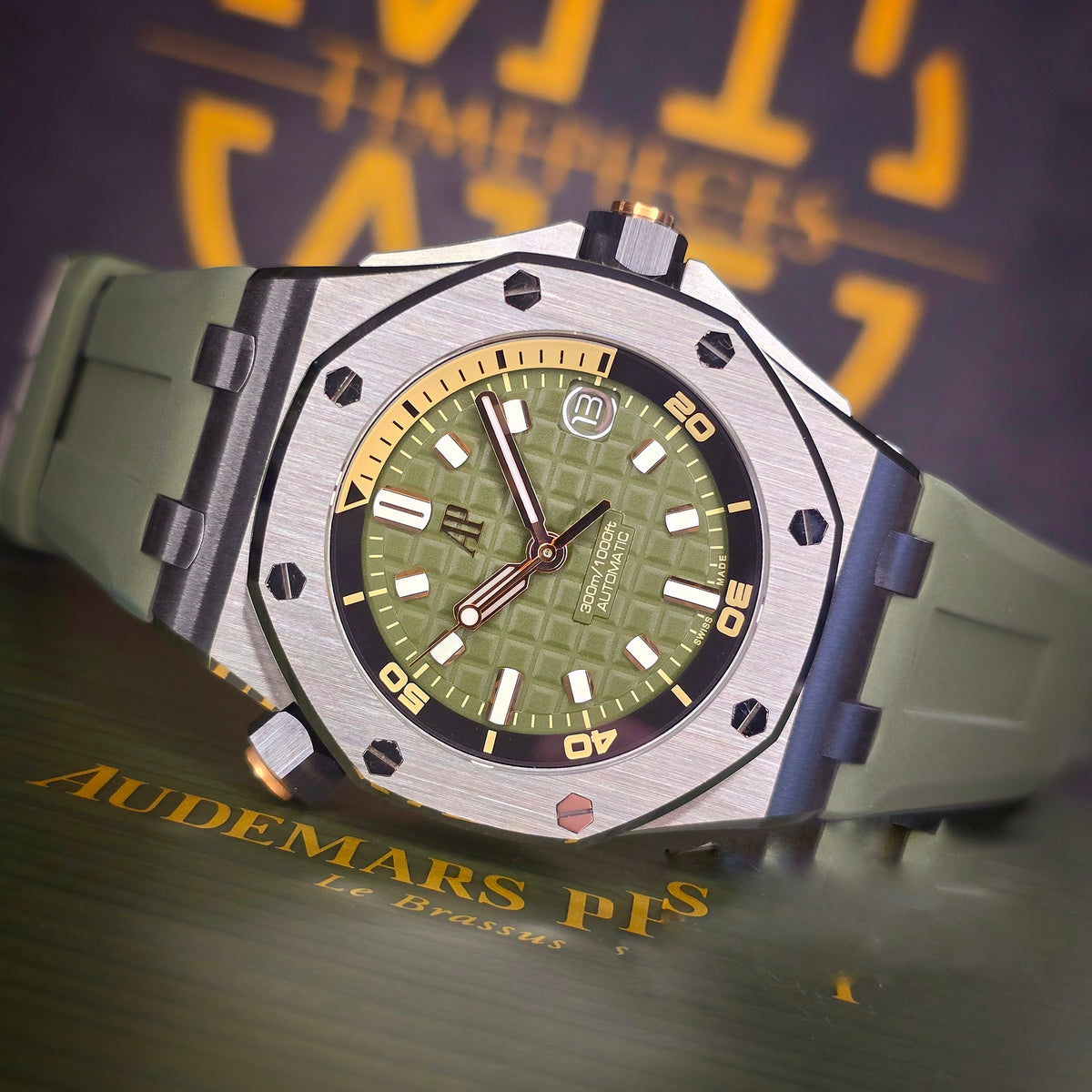 Audemars Piguet Royal Oak Offshore Diver 15720ST dial