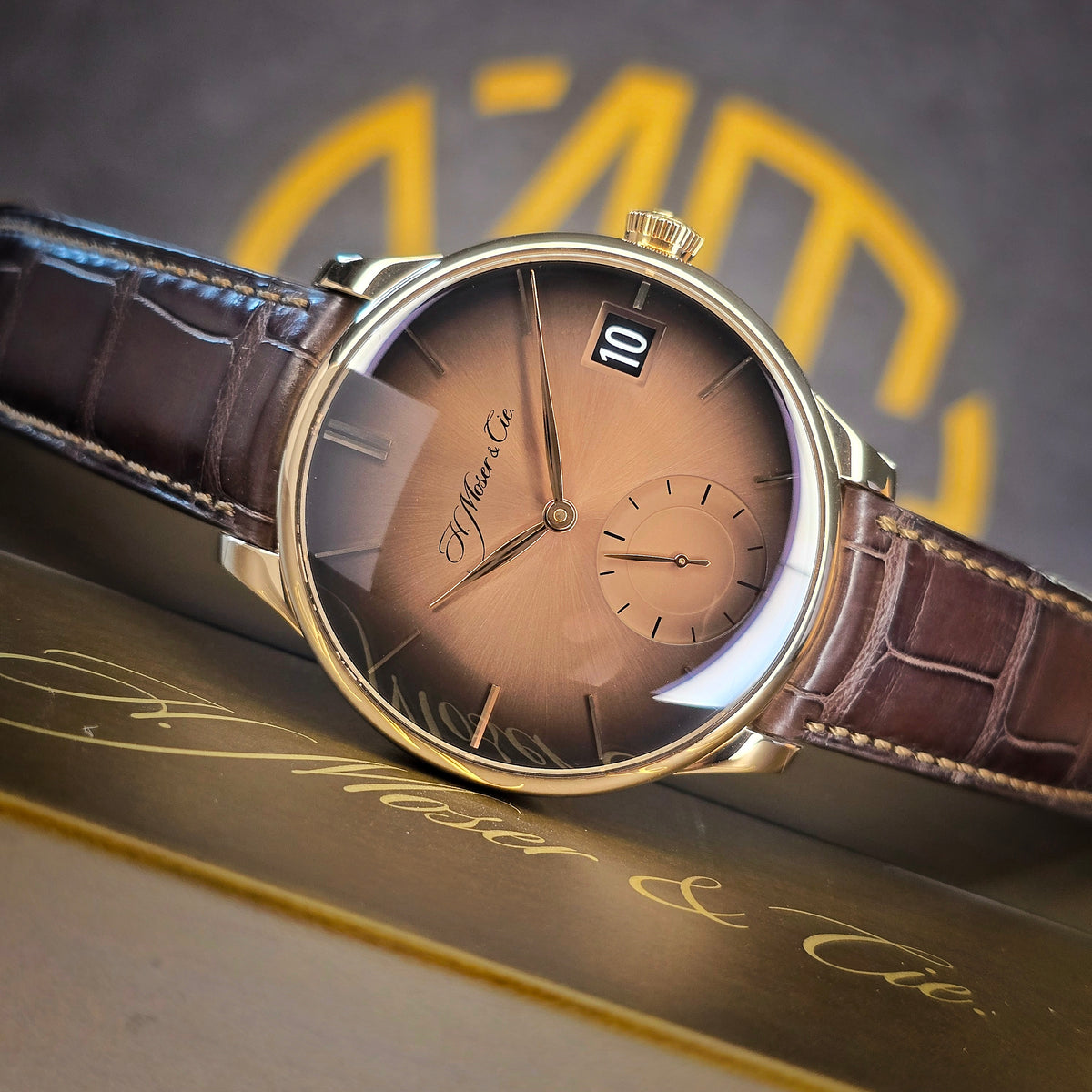 H. Moser & CIE Venturer Big Date  dial