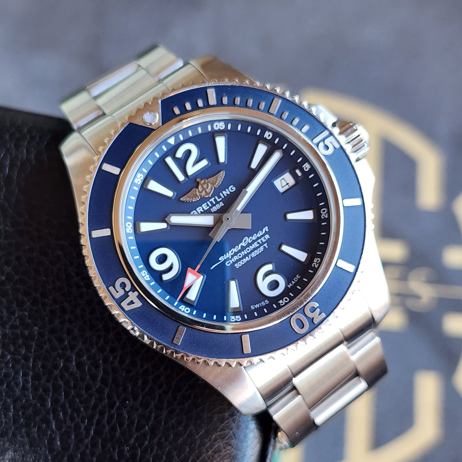 Breitling diver deals