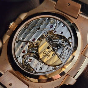 Patek Philippe Nautilus 5712r-001 movement