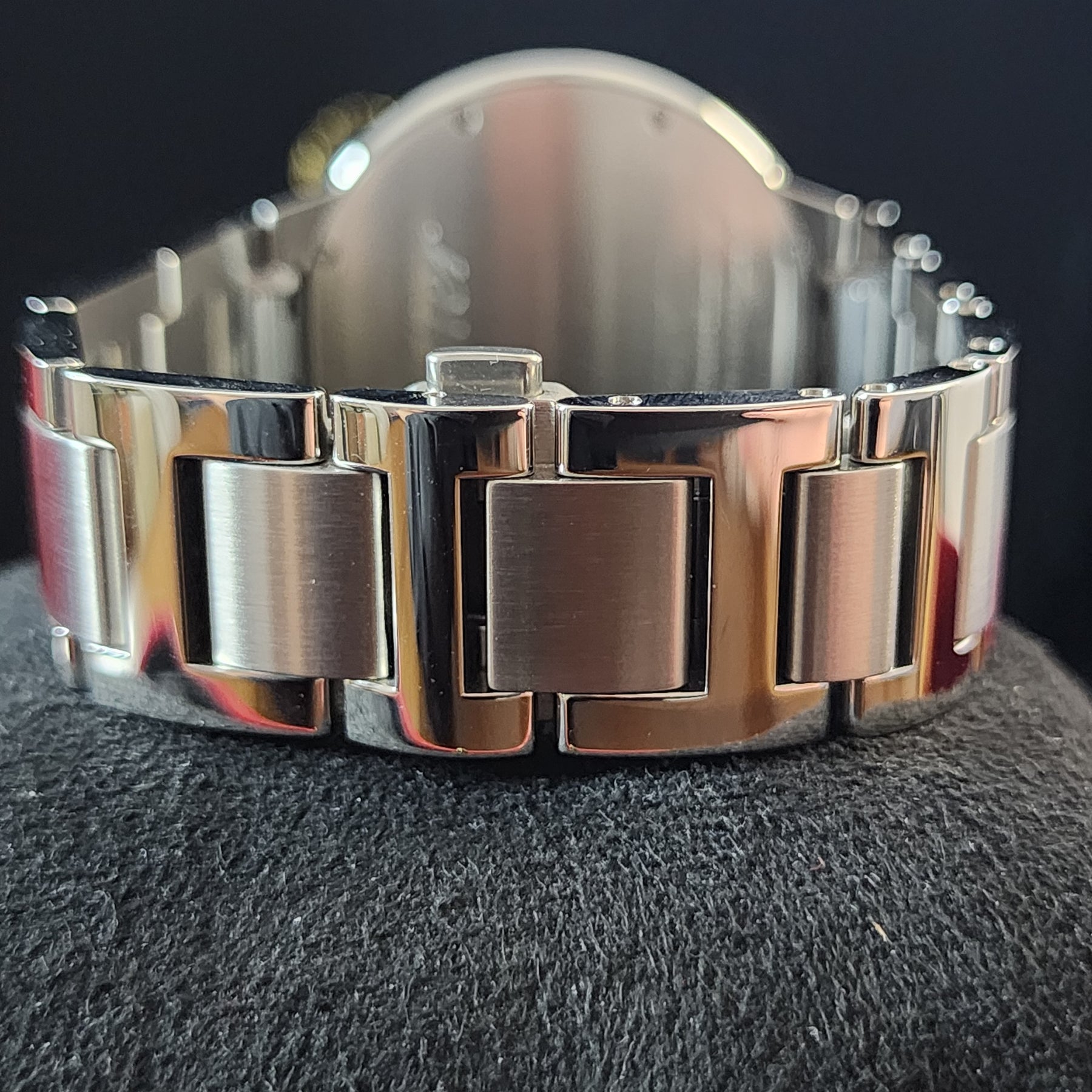 Cartier Ballon Bleu 40mm clasp view 