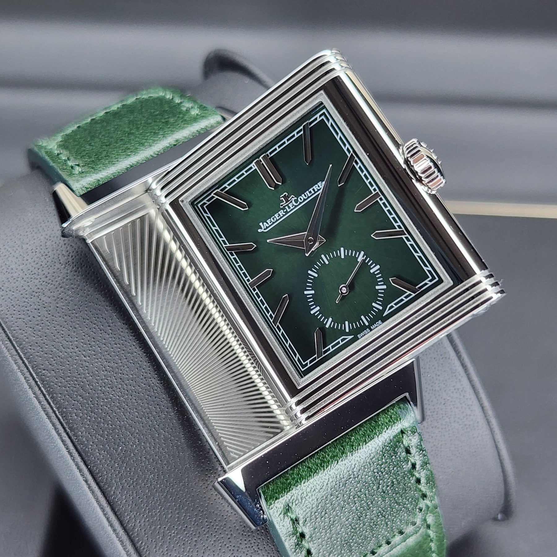 Jaeger-LeCoultre Reverso Tribute front view