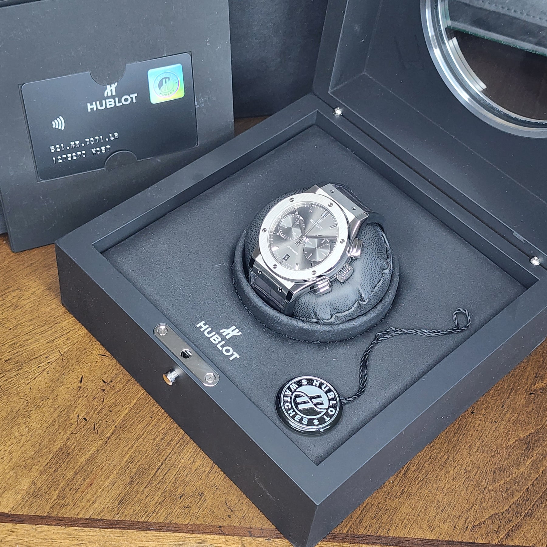 Hublot Classic Fusion Racing Grey full set view