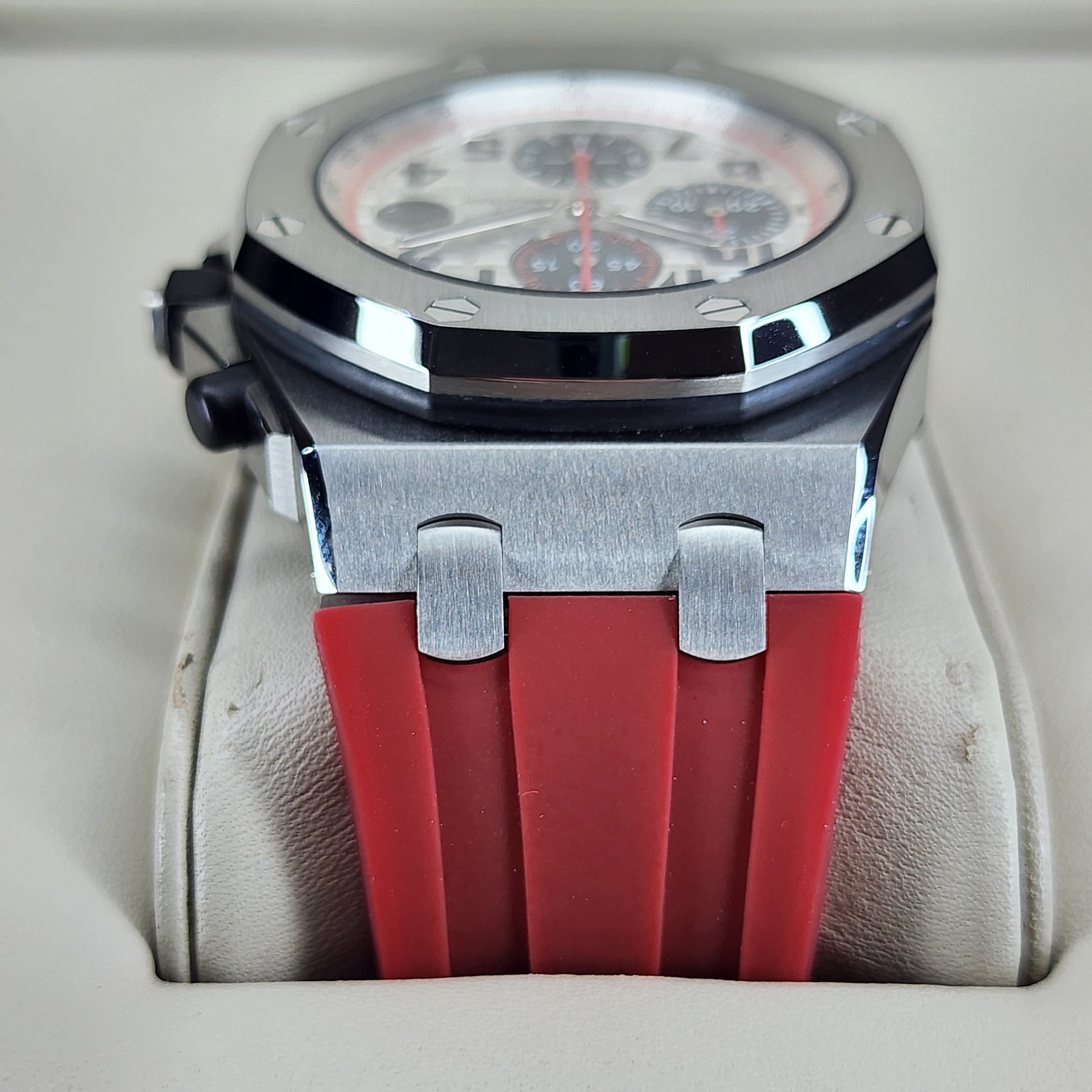 Audemars Piguet Royal Oak Offshore Panda 42mm case, strap view