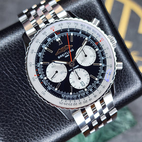 Breitling Navitimer B01 43mm front view