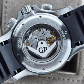 Girard-Perregaux Traveller WW.TC caseback, movement view