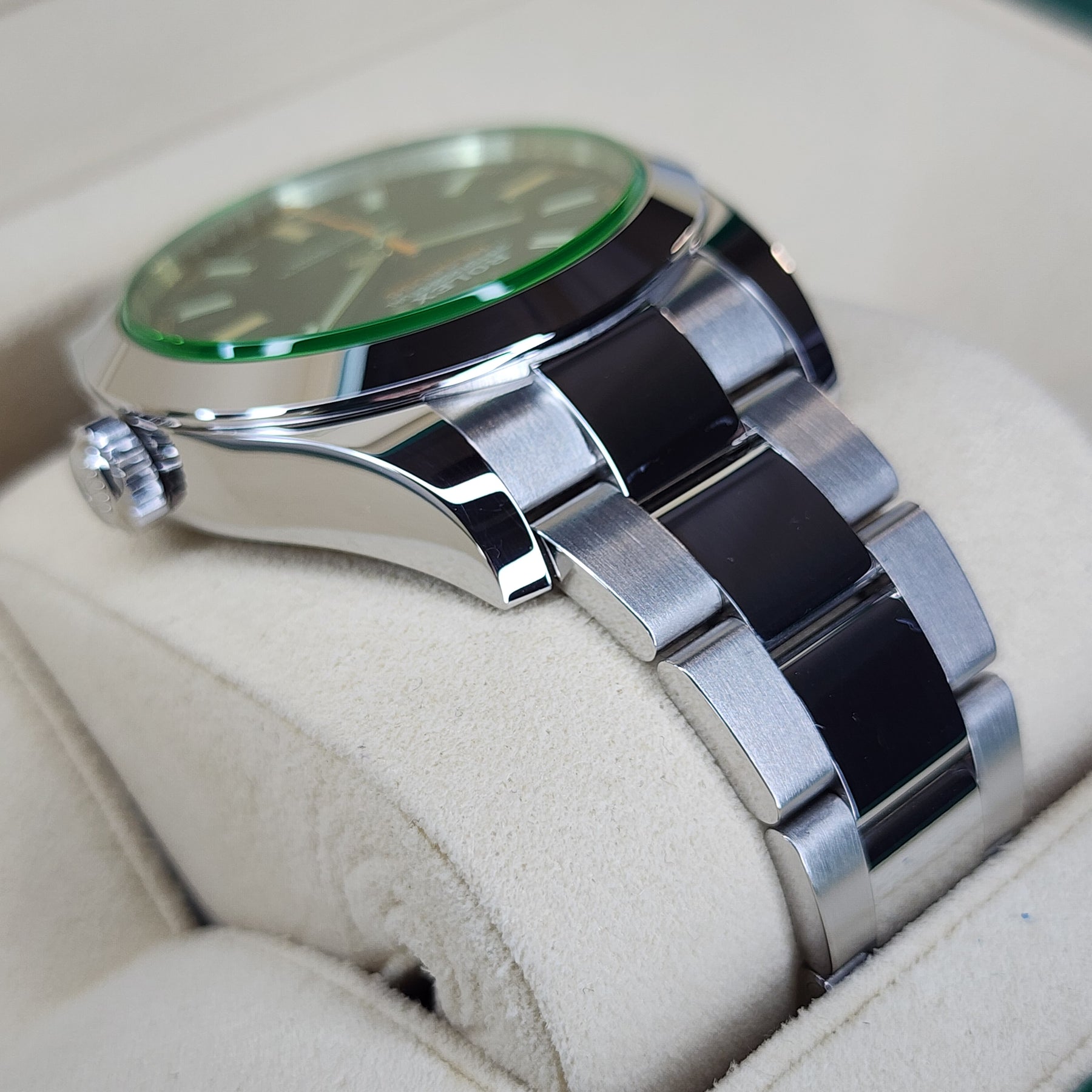 Rolex Milgauss Black Dial Green Crystal  40mm