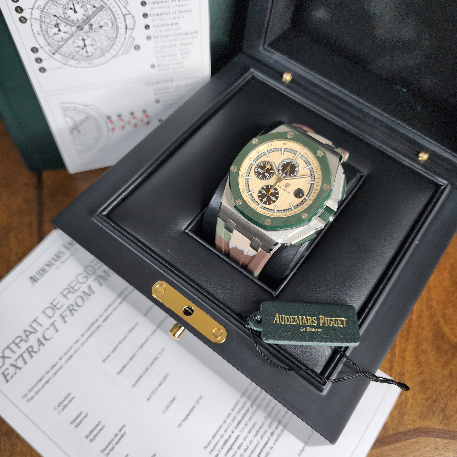 Audemars Piguet Royal Oak Offshore Camo 44mm contents view