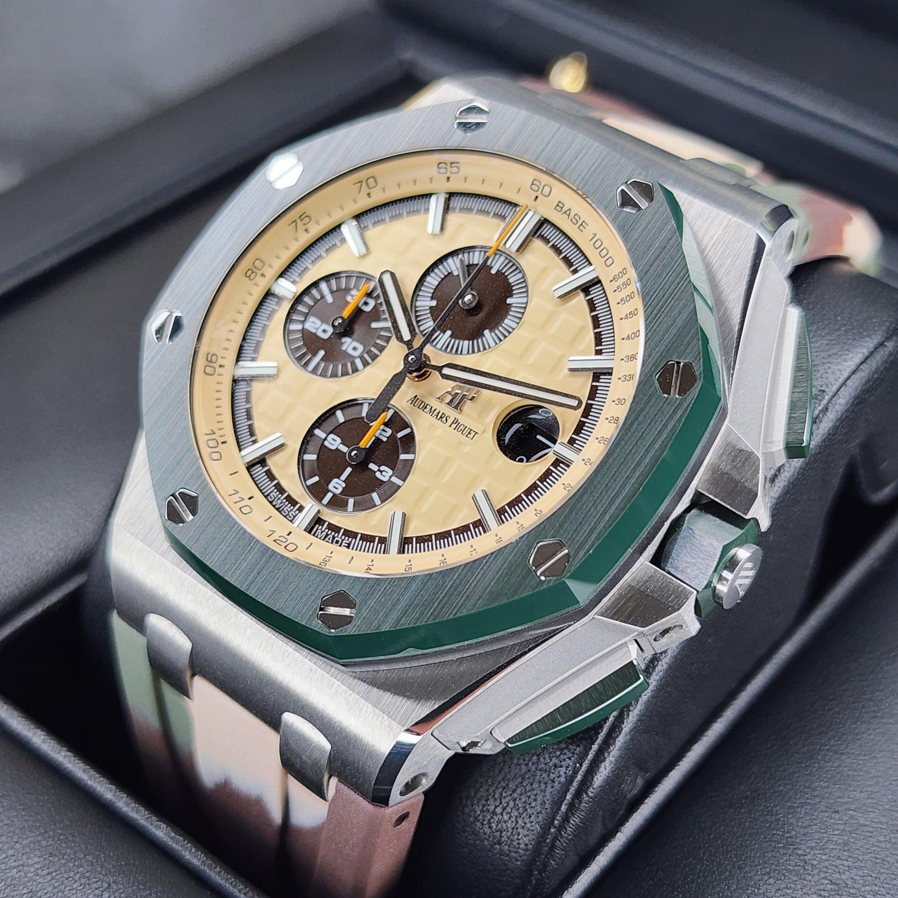 Audemars Piguet Royal Oak Offshore Camo 44mm right side view