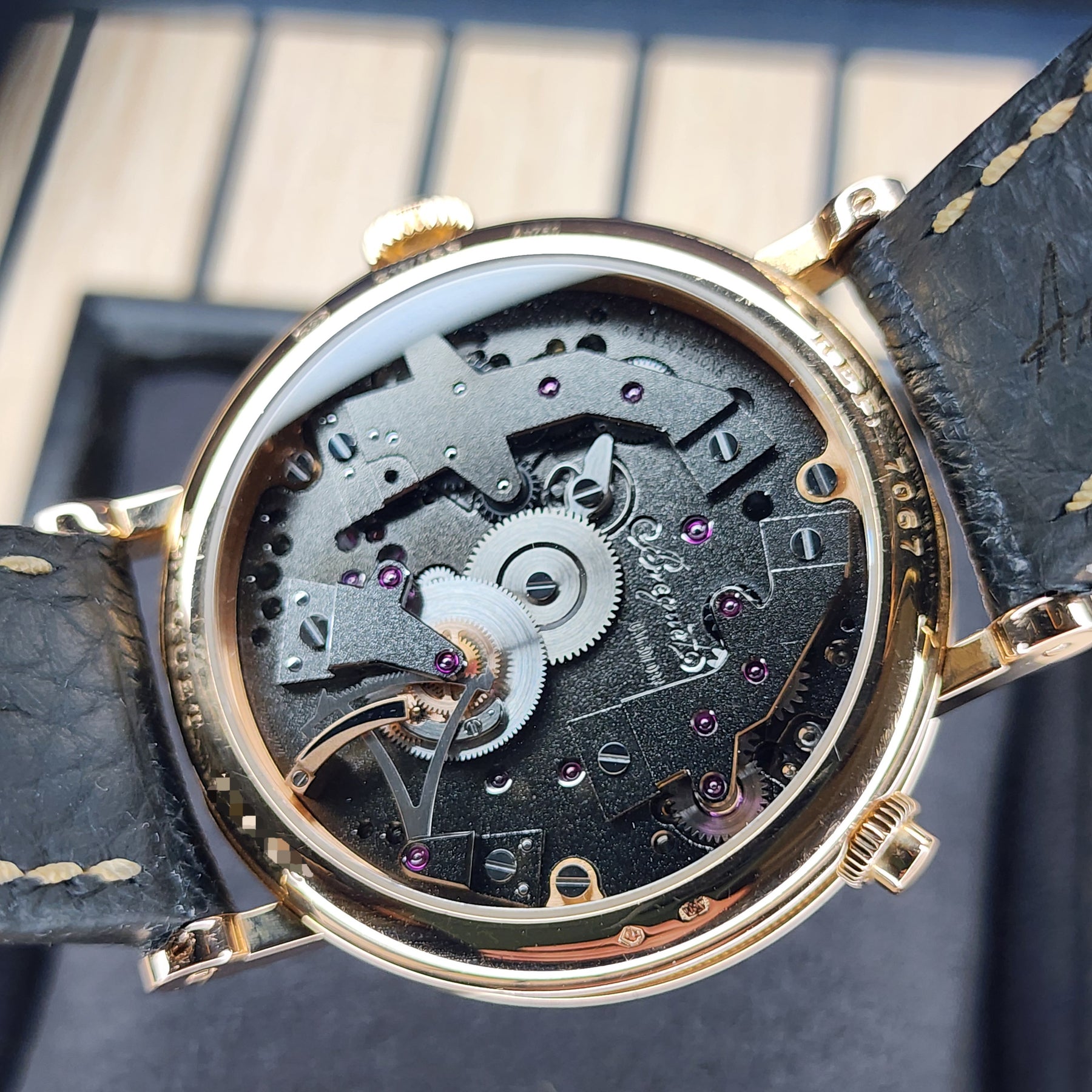 Breguet Tradition GMT 40mm front view movement view