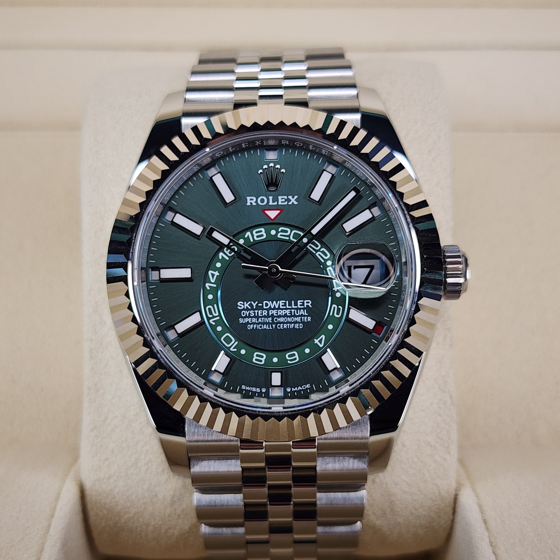 Rolex Sky-Dweller Mint Green 336934 42mm front view