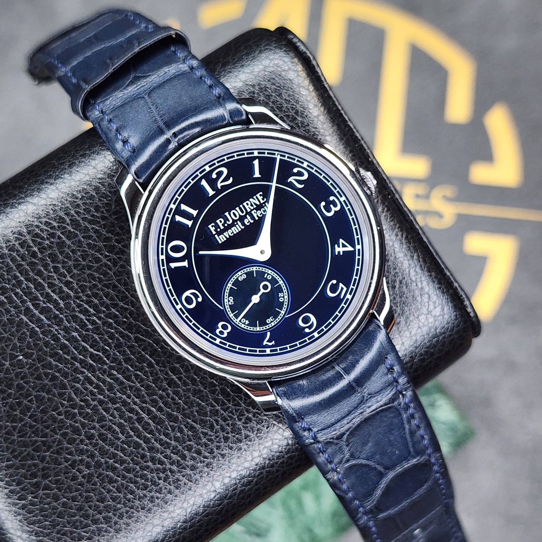 F.P.Journe Souveraine Chronometre Bleu front view