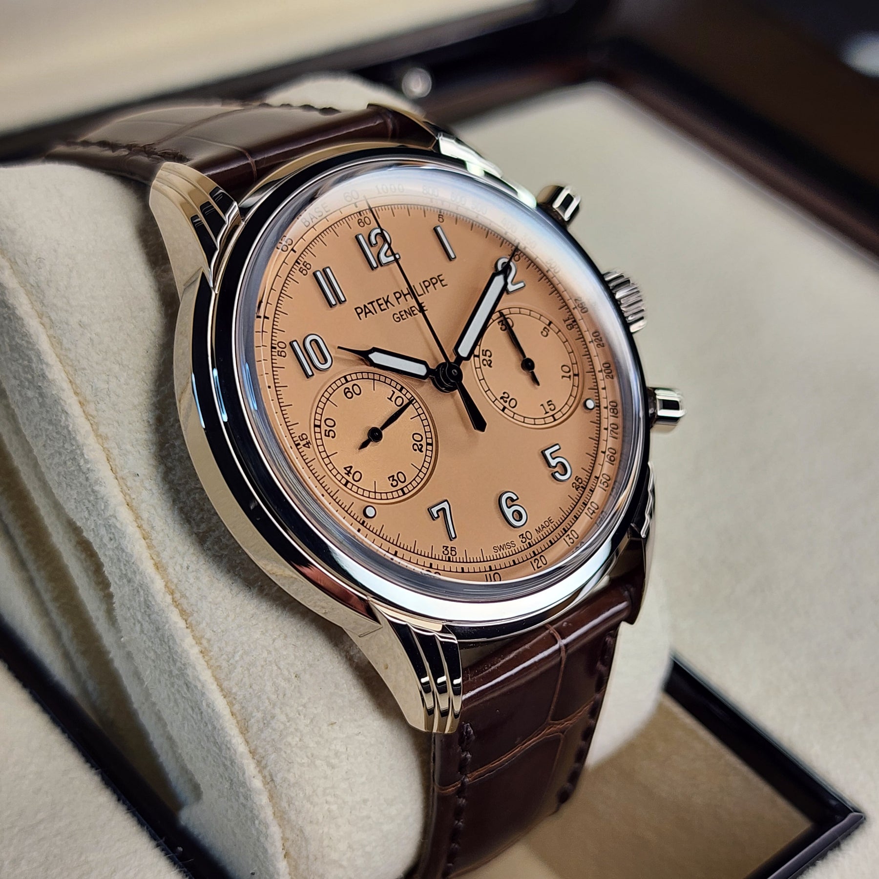 Patek Philippe Complications 5172G left side view