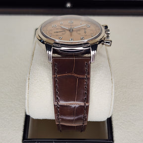 Patek Philippe Complications 5172G lugs, case, strap view