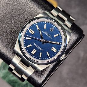 Rolex Oyster Perpetual Blue 124300 front view