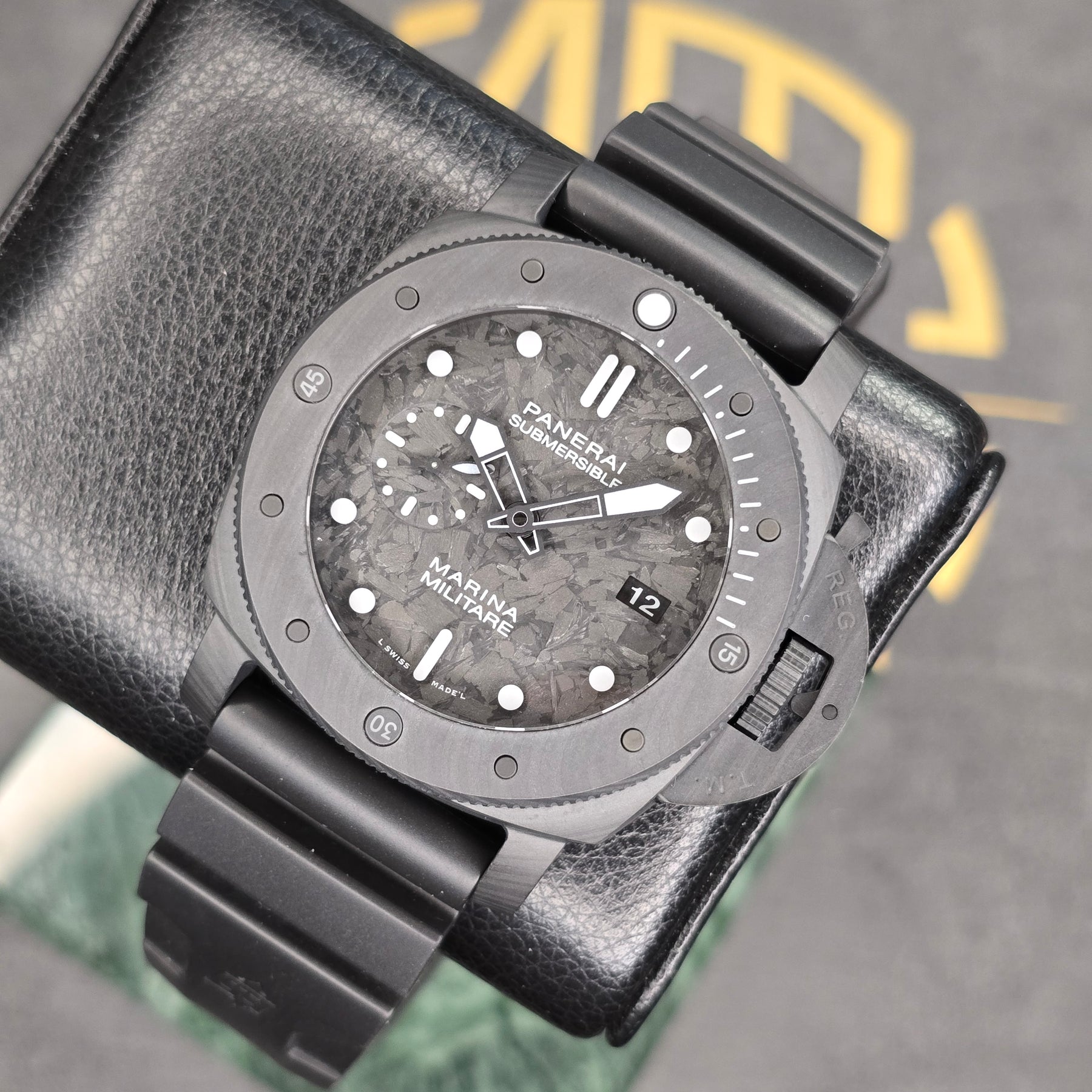 Officine Panerai Submersible Marina Militare Carbotech PAM02979 47mm