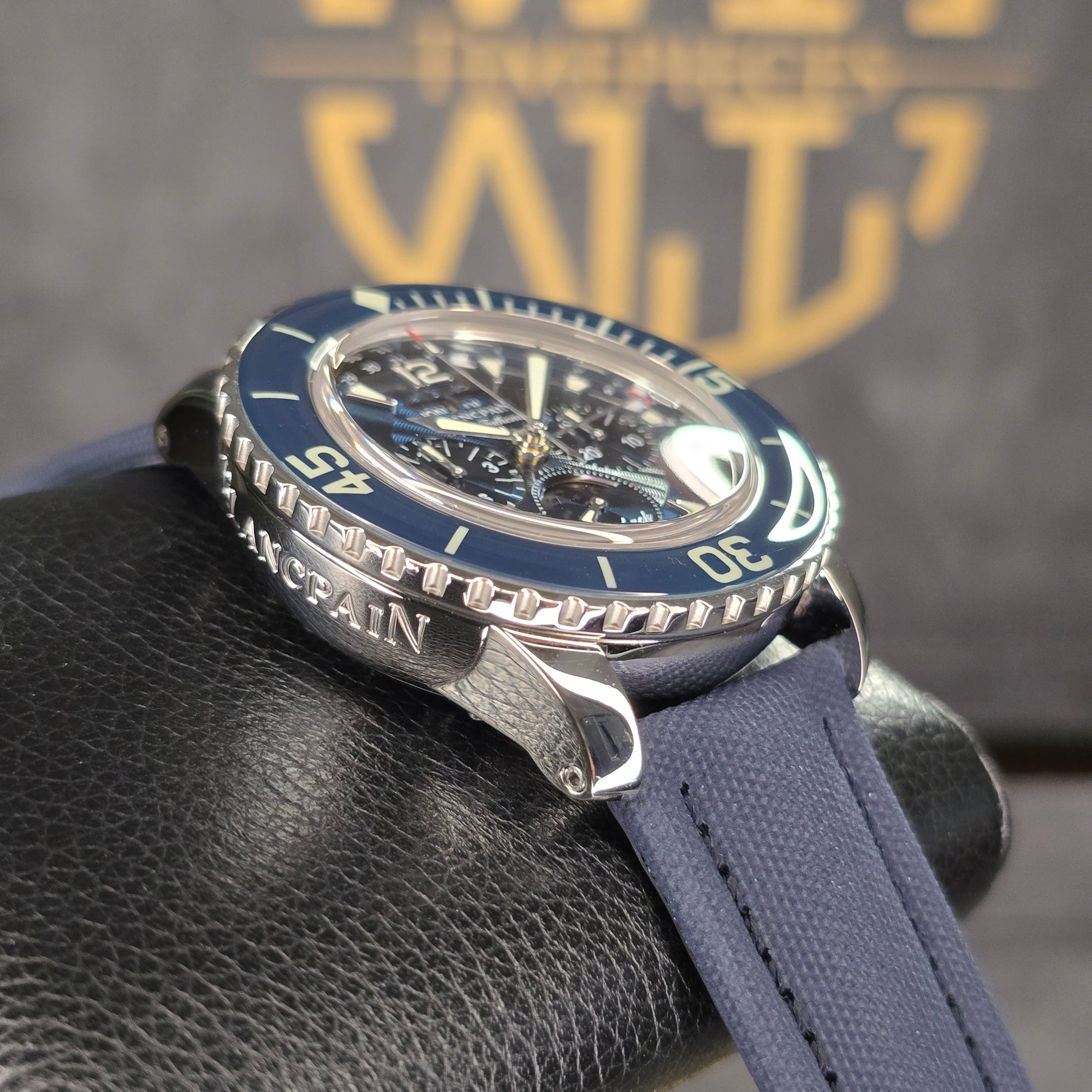 Blancpain 50 Fathoms Chronographe Flyback case view