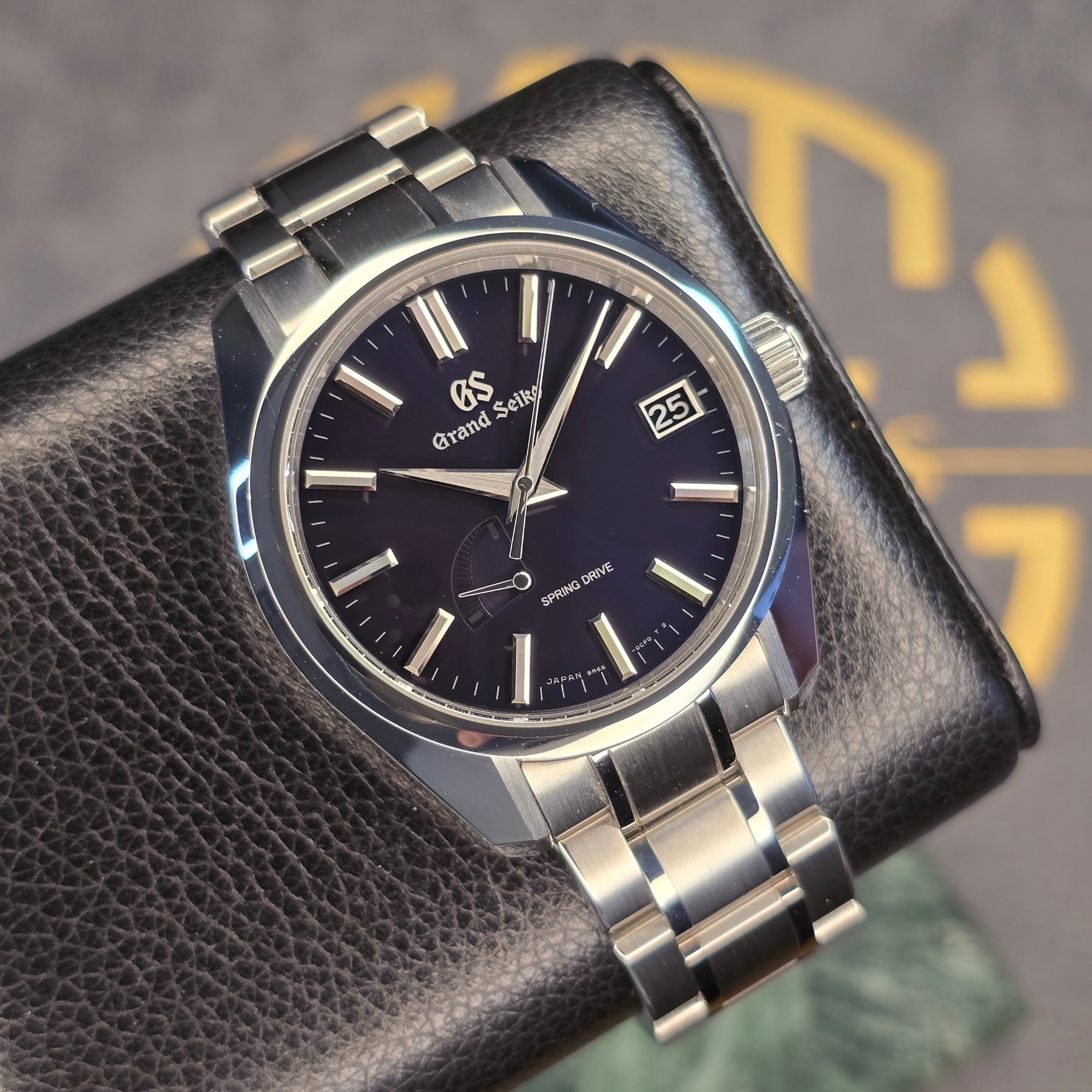 Grand Seiko Heritage SBGA375 front view