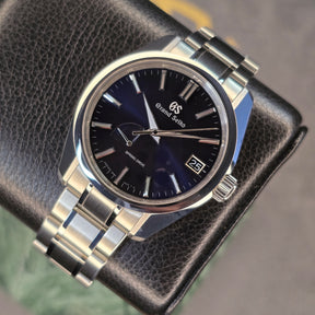 Grand Seiko Heritage SBGA375 front view