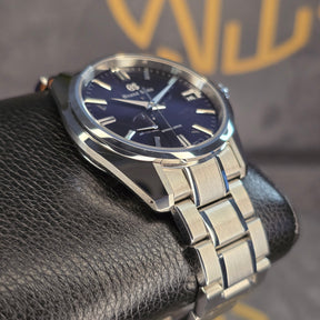 Grand Seiko Heritage SBGA375 left side case view