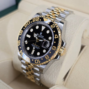 Rolex GMT-Master II Bumblebee Zombie 126713GRNR right side case