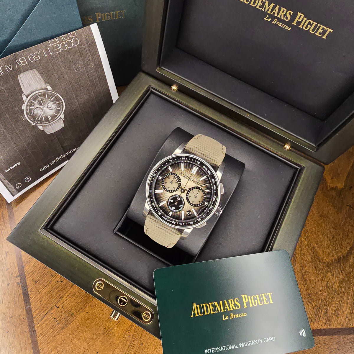 Audemars Piguet Code 11.59  26393QT full set view