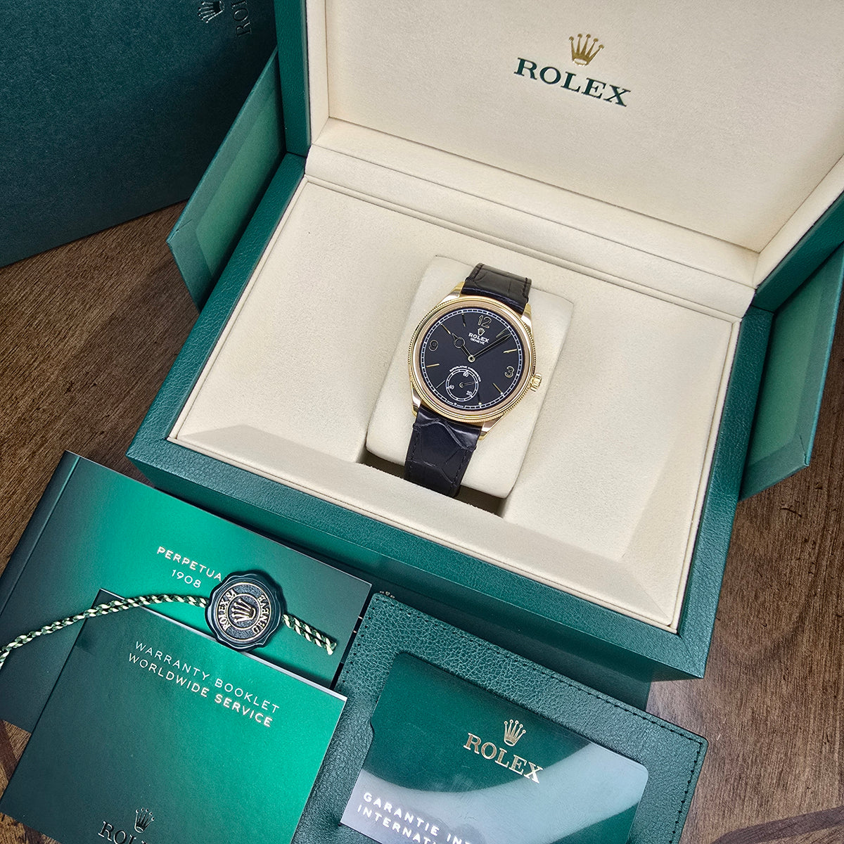 Rolex Perpetual 1908 52508 full set view