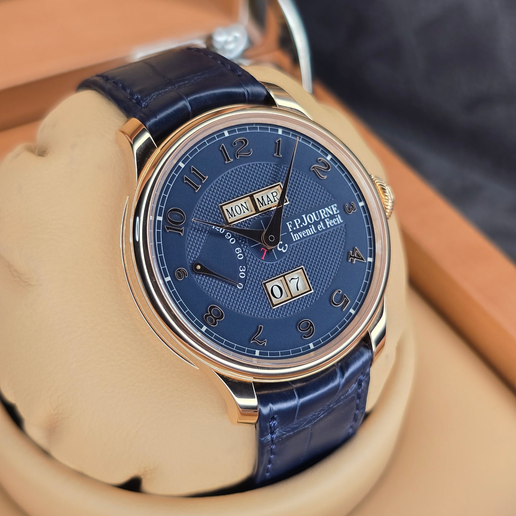 F.P. Journe Quantieme Perpetuel Boutique Edition left side case
