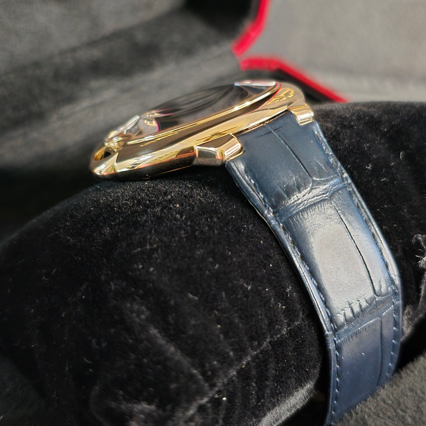 Cartier Ballon Bleu WGBB0036 lug, strap
