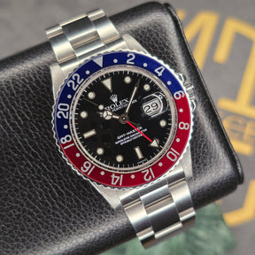 Rolex GMT-Master 16750 Pepsi front