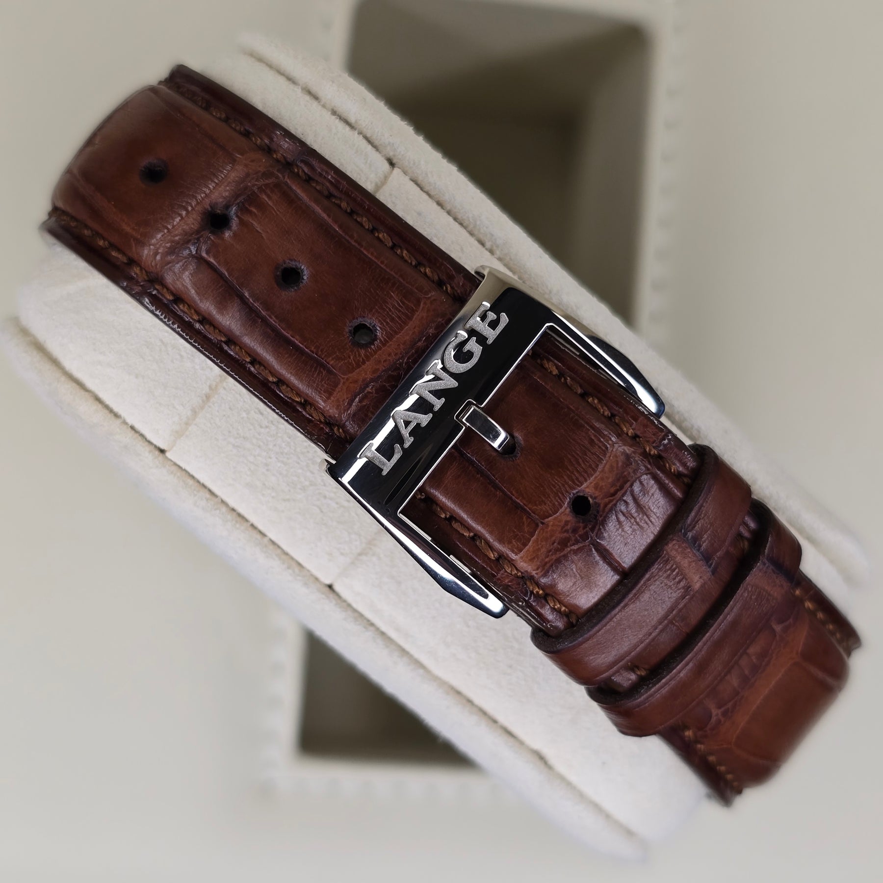 A. Lange & Sohne Zeitwerk Date 148.038 clasp