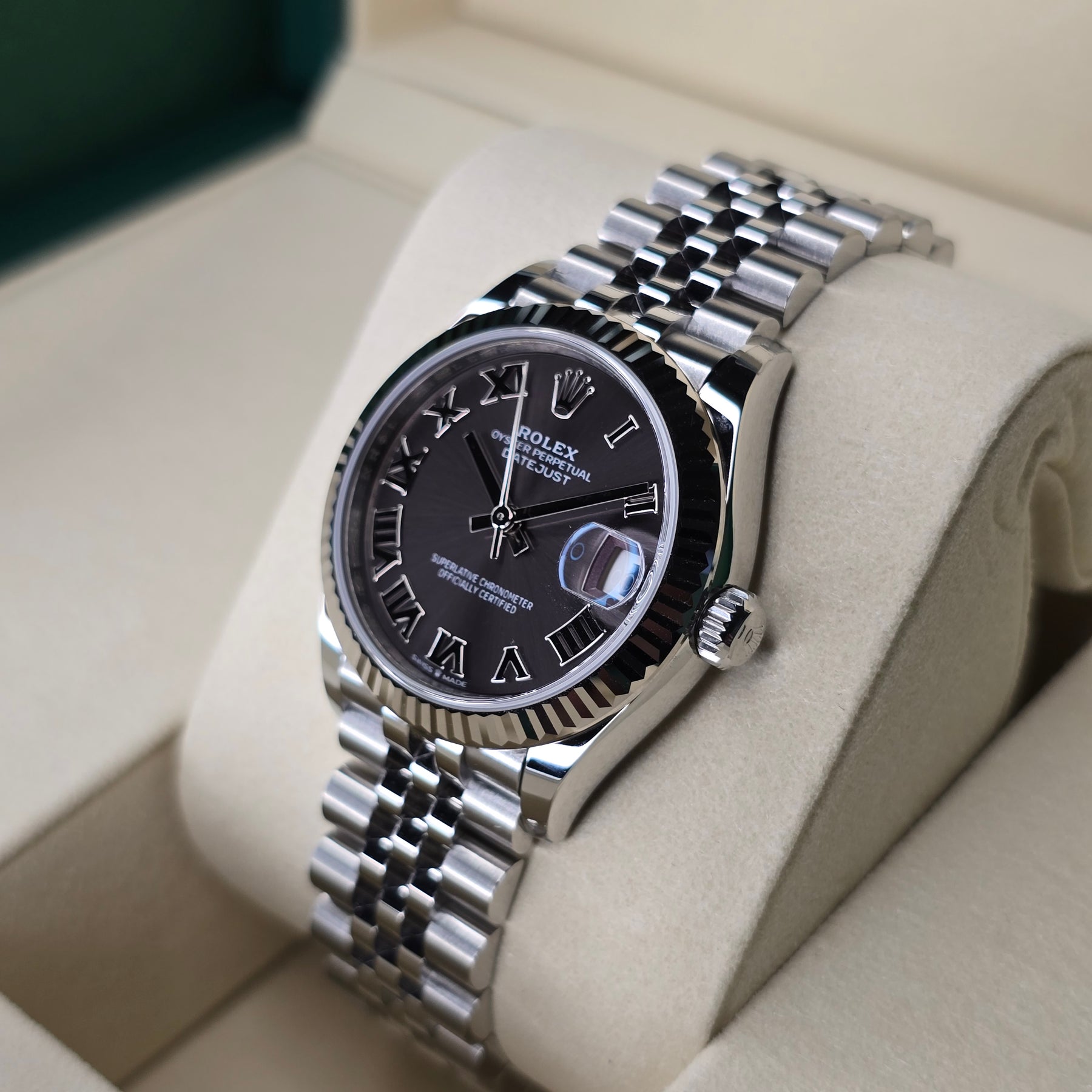 Rolex Datejust Roman Grey 278274 right side case