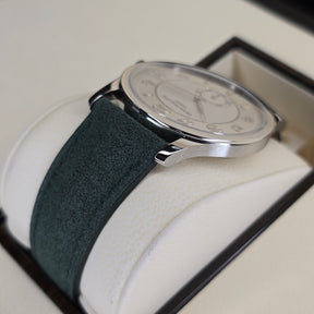 Patek Philippe Calatrava 5196P-001 lug, strap