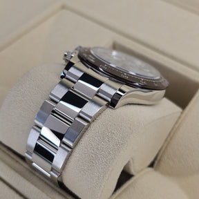 Rolex Daytona Platinum Ice Blue Baguette 116506 case, oyster bracelet view