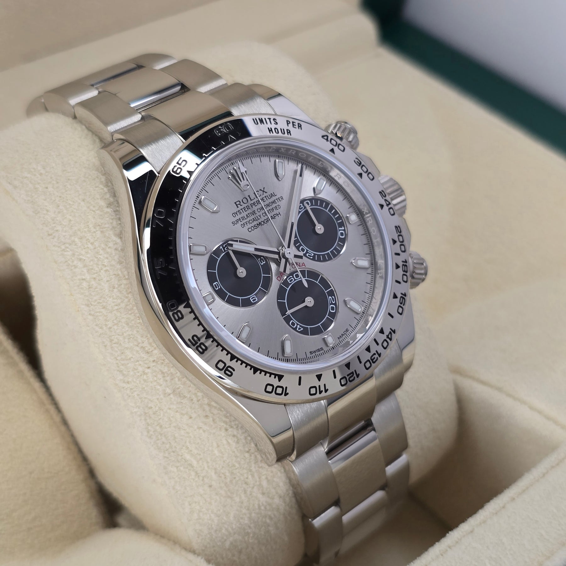 Rolex Cosmograph Daytona 116509 White Gold left side case