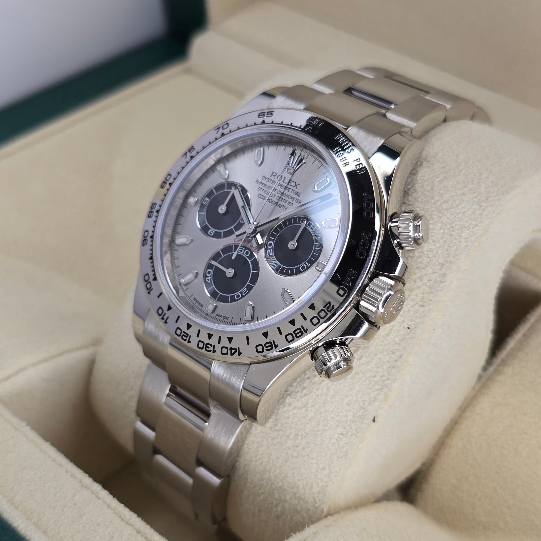 Rolex Cosmograph Daytona 116509 White Gold right side case