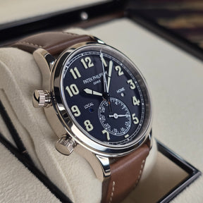 Patek Philippe Calatrava Pilot Travel Time 5524G left side case