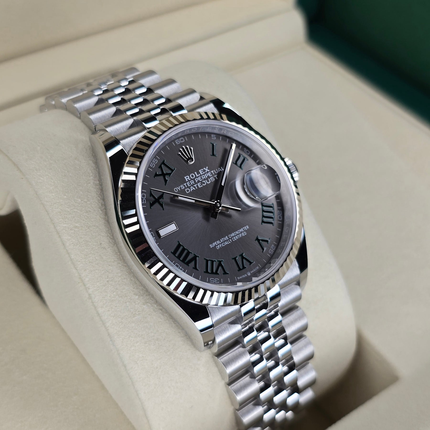 Rolex Datejust 126234 Wimbledon Jubilee left side case