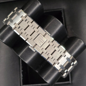 Audemars Piguet Royal Oak Silver Dial 15500st clasp