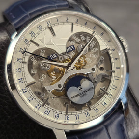 Vacheron Constantin Traditionnelle Complete Calendar 4020T/000P-H038 dial