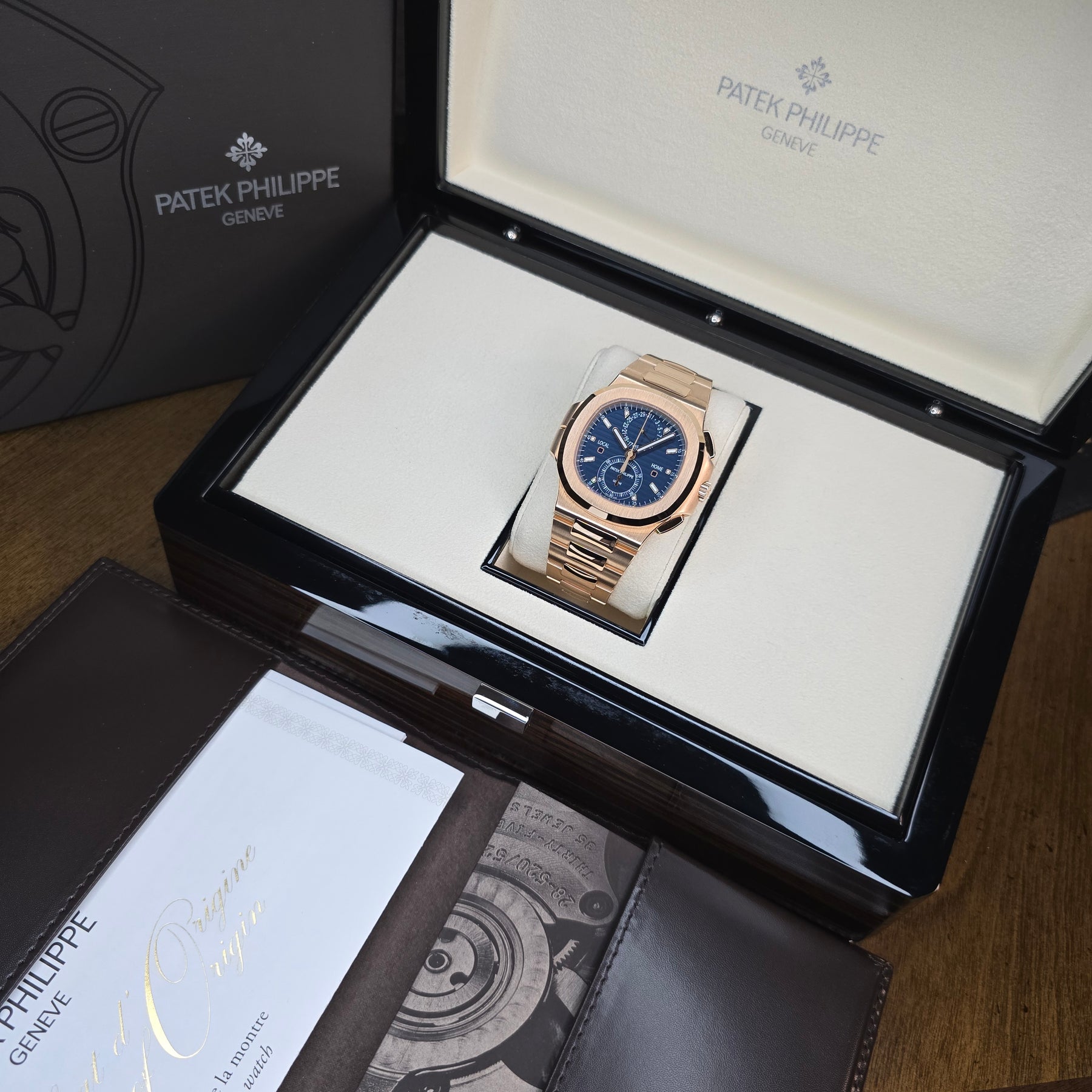 Patek Philippe Nautilus 5990/1R full set