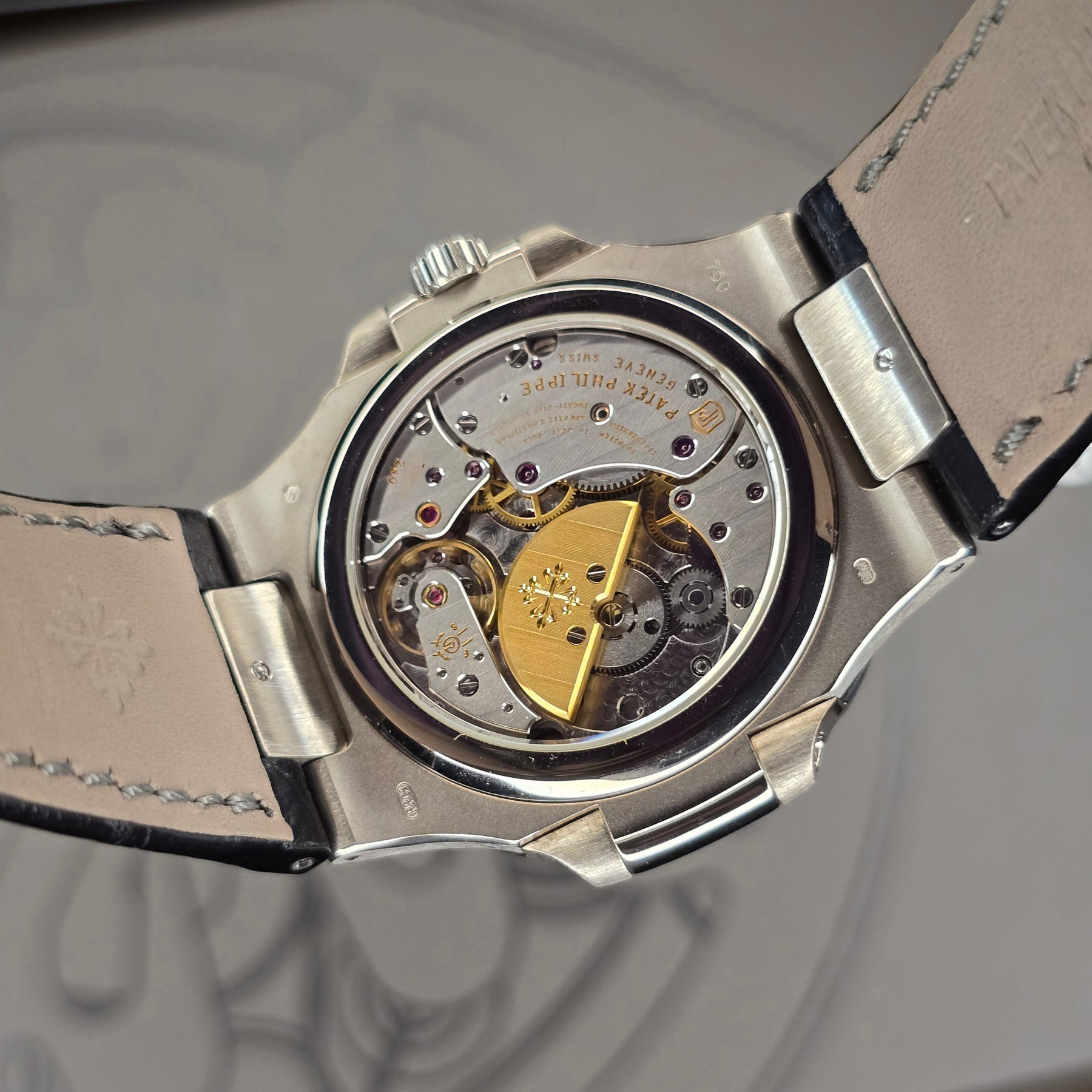 Patek Philippe Nautilus 5712G movement