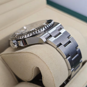 Rolex Submariner Date 126610LN lug, oyster bracelet