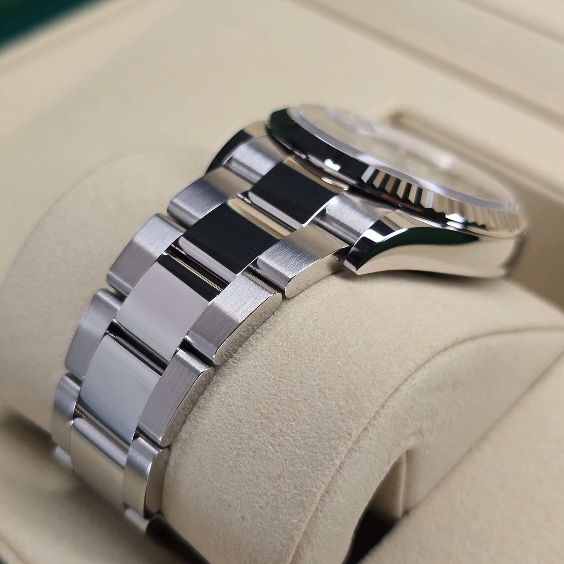 Rolex Datejust 126234 Mint Green lugs