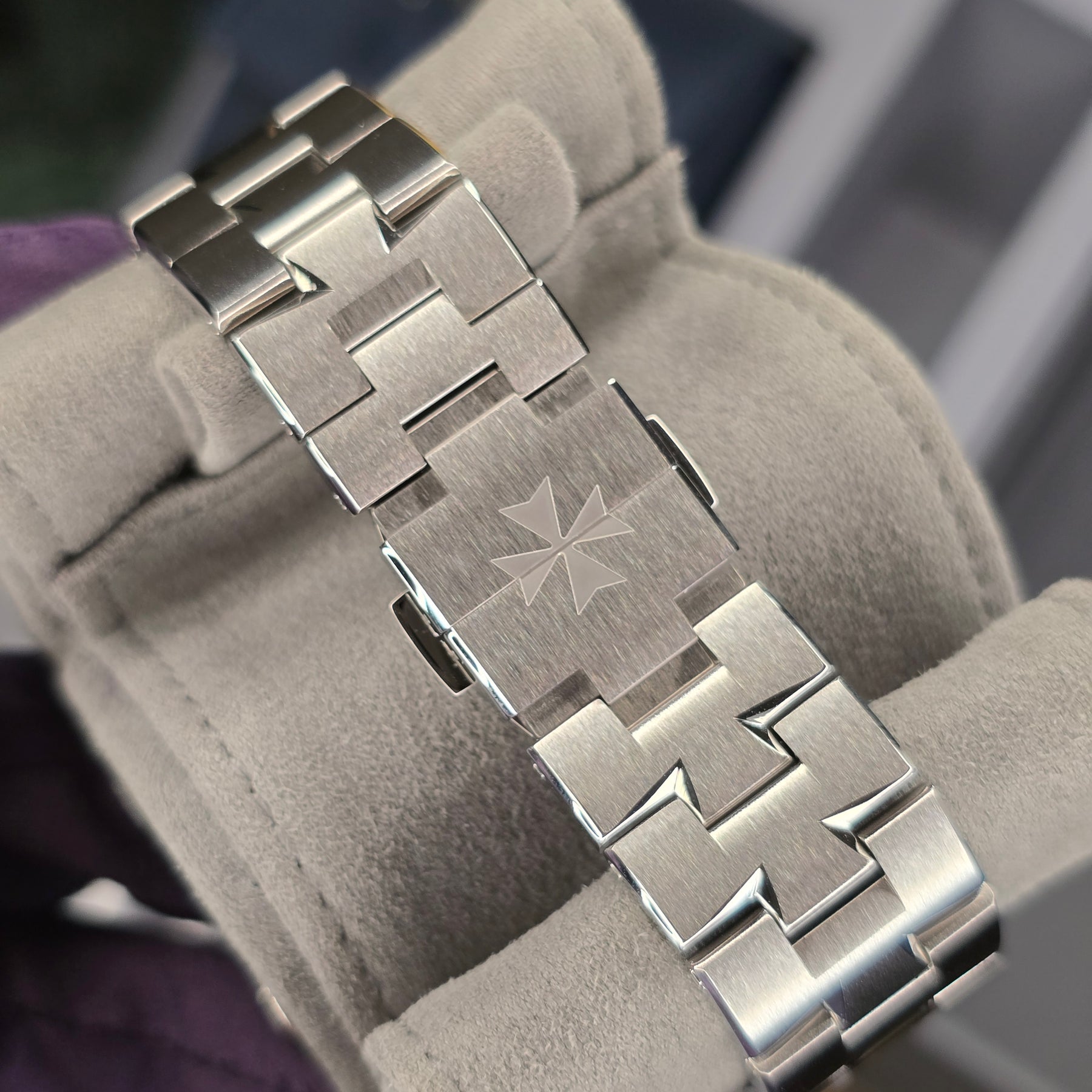 Vacheron Constantin Overseas 4520v Blue Dial  41mm