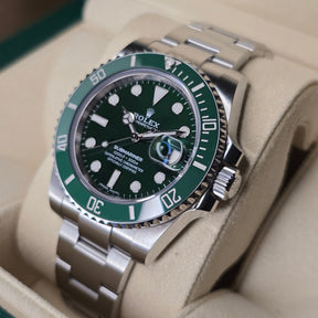 Rolex Submariner Hulk 116610LV right side case