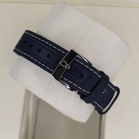 Omega Speedmaster Silver Snoopy Award 310.32.42.50.02.001 clasp