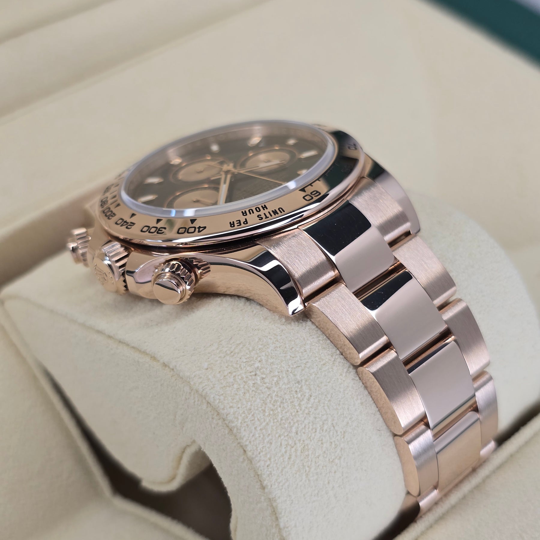 Rolex Cosmograph Daytona Everose 116505 lug, oyster bracelet